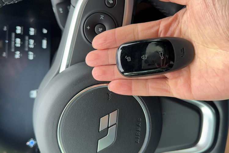 理想汽车 理想ONE 2020款 增程6座版中控内饰7001