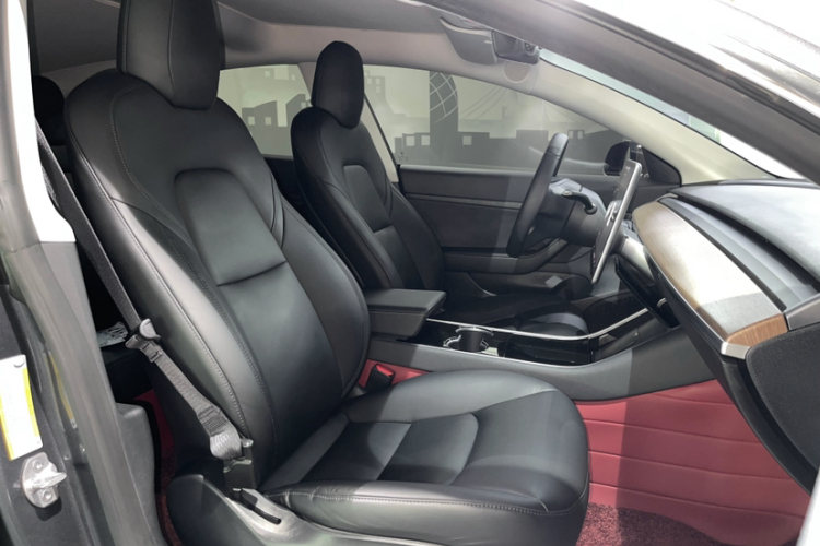 特斯拉 Model 3 2020款 改款 长续航后轮驱动版中控内饰7002