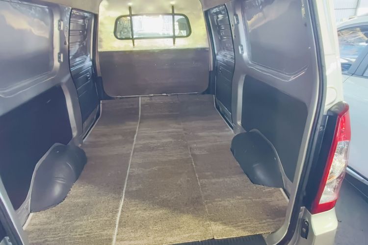 五菱汽车 五菱荣光 2015款 1.2L S 基本型CNG局部细节23