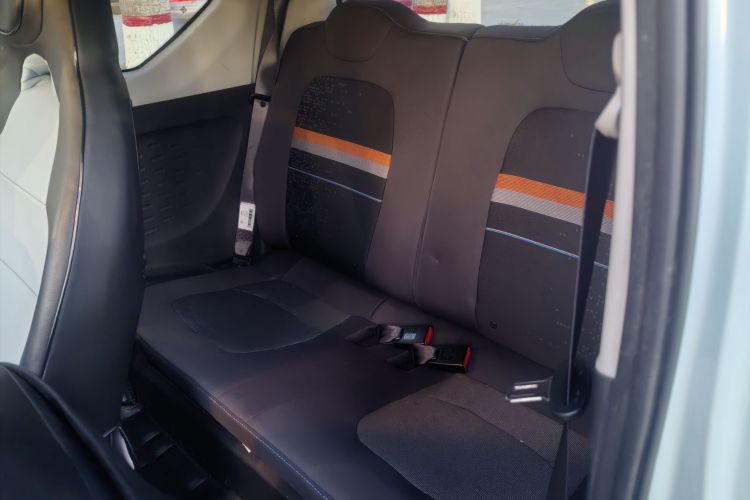 五菱汽车 宏光MINIEV 2022款 悦享款 三元锂中控内饰7007