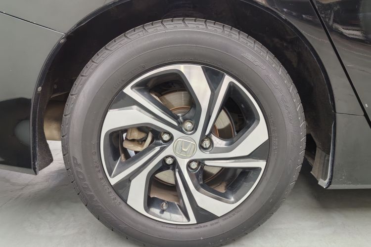 本田 雅阁 2016款 2.0L 舒适版车身外观6004