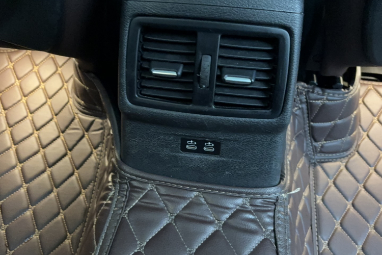 宝马X1 2021款 sDrive25Li 领先型中控内饰7007