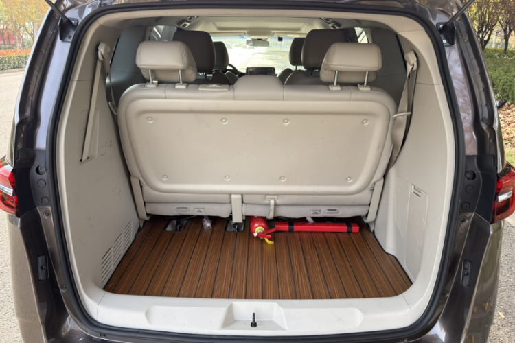 别克GL8 2023款 陆上公务舱 智享型中控内饰7007