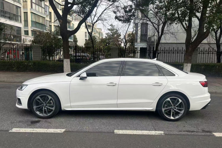 奥迪A4L 2020款 40 TFSI 时尚致雅型车身外观6008