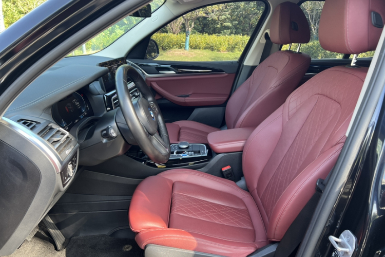 宝马iX3 2023款 领先型中控内饰7006