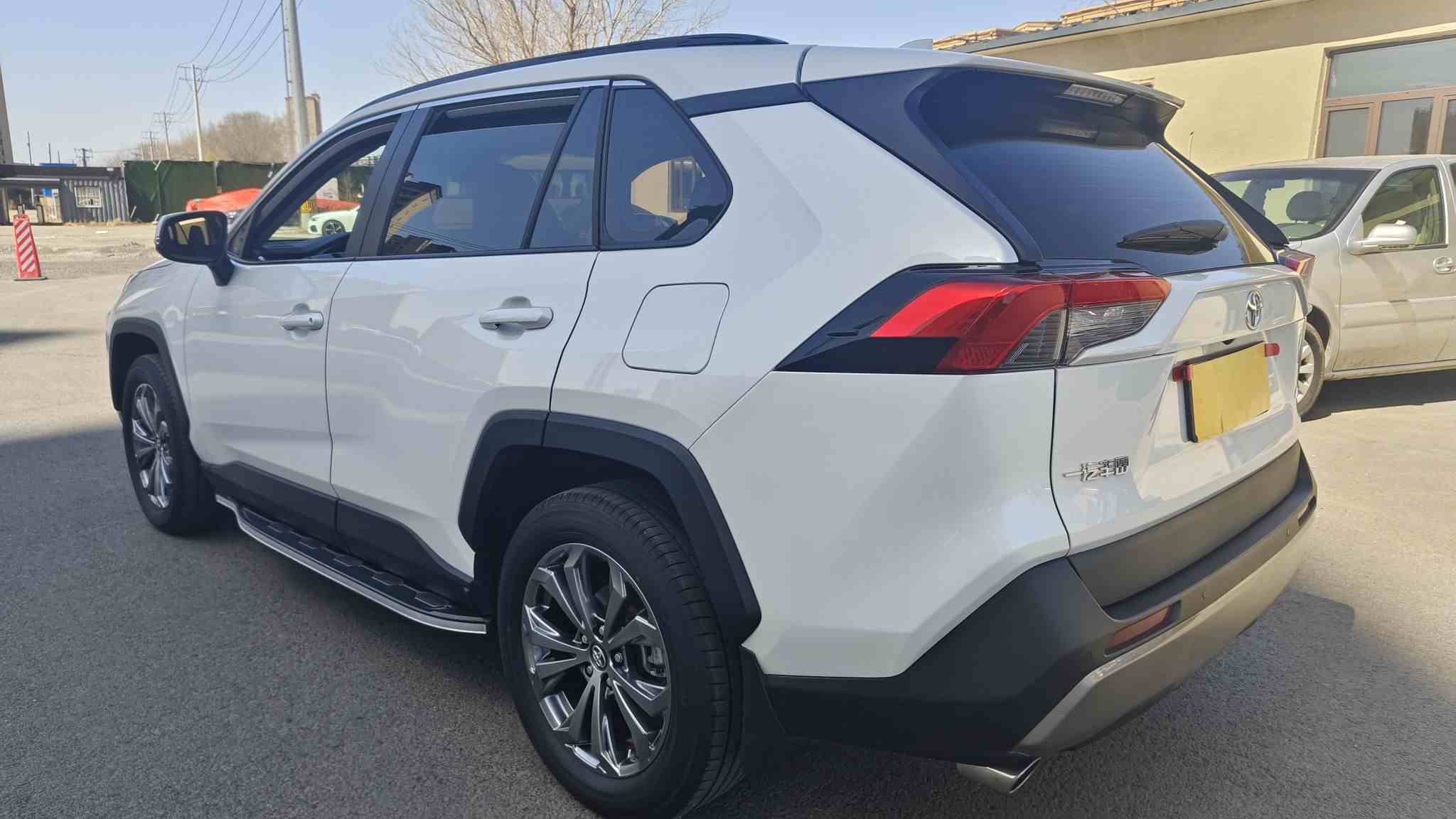 丰田 RAV4荣放 2023款 2.0L CVT两驱风尚Plus版(5)