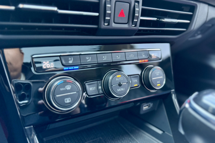 大众 帕萨特 2019款 380TSI 尊贵版 国VI局部细节9003