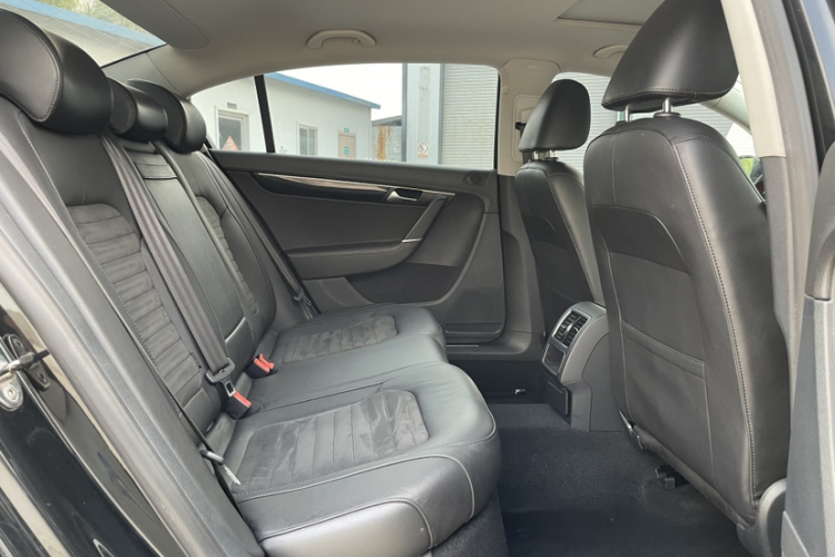 大众 迈腾 2015款 1.8TSI 豪华型中控内饰7003