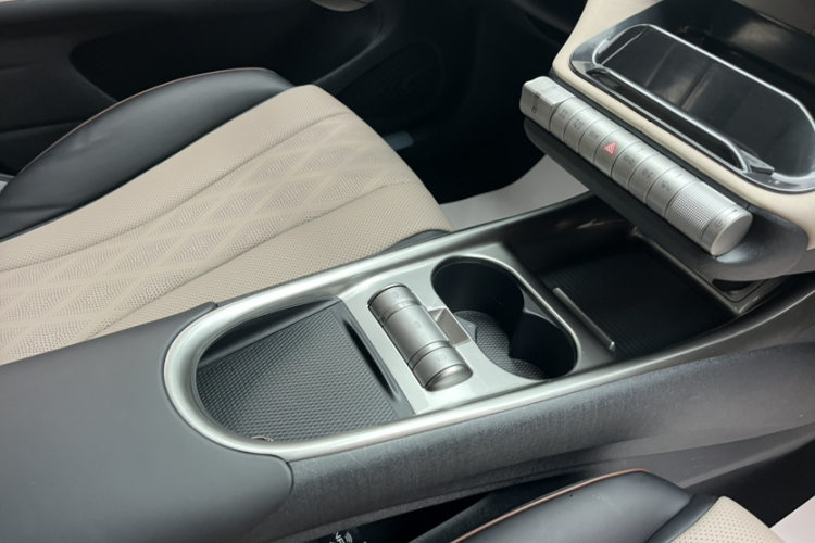 比亚迪 海豚 2023款 420km 自由版中控内饰7010