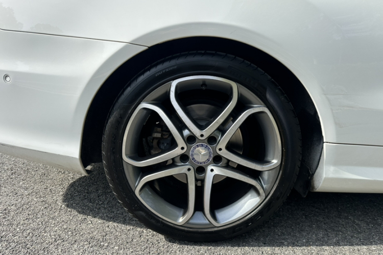 奔驰E级(进口) 2014款 E 200 轿跑版车身外观6010