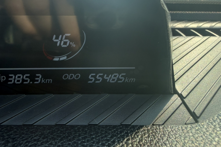 哪吒汽车 哪吒V 2022款 潮 400 Lite中控内饰15