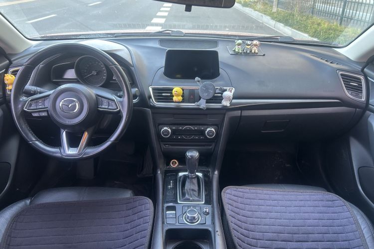 马自达3 昂克赛拉 2017款 三厢 2.0L 自动尊贵型 国V中控内饰7009