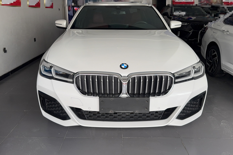 宝马5系 2022款 改款二 530Li xDrive M运动套装车身外观6001
