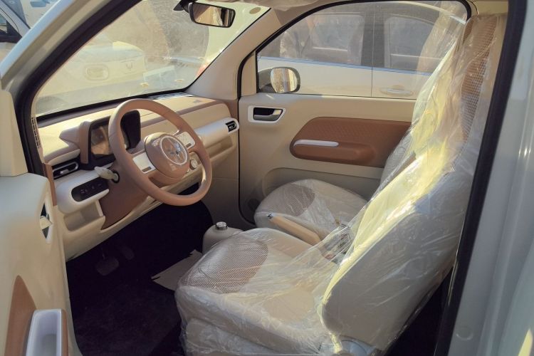 五菱汽车 宏光MINIEV 2024款 第三代 215km 青春版中控内饰7002