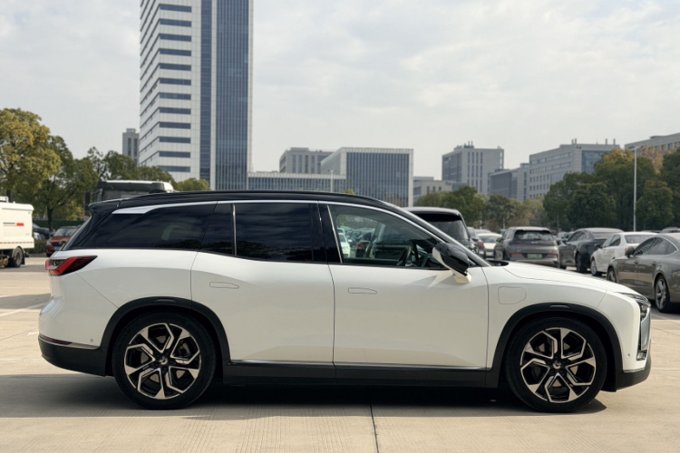 蔚来ES8 2022款 100kWh 领航版 六座车身外观6002