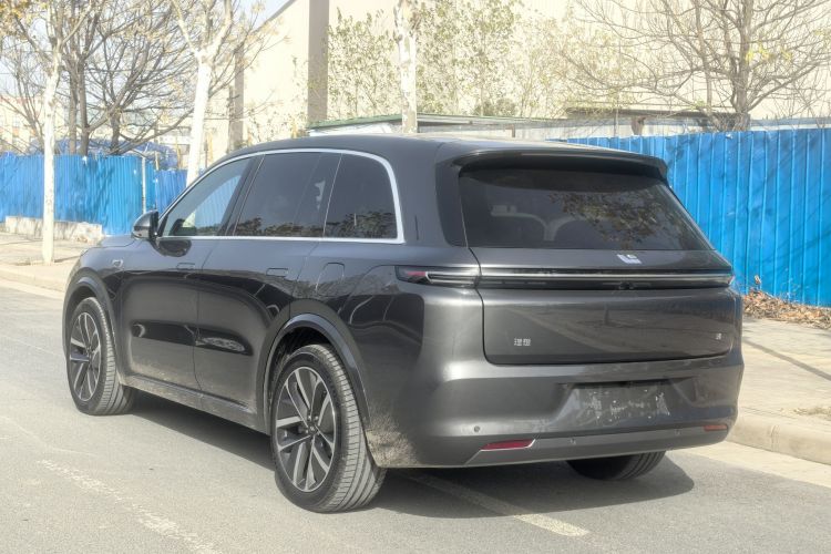理想汽车 理想L8 2024款 Ultra车身外观6006