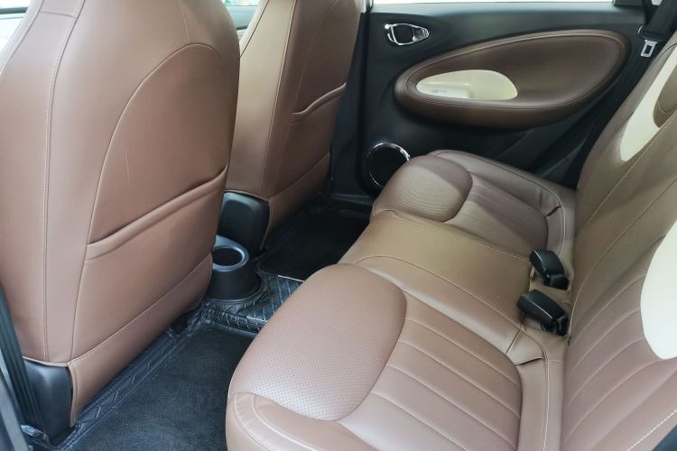 五菱汽车 五菱缤果 2023款 410km 灵犀尊享款中控内饰7002