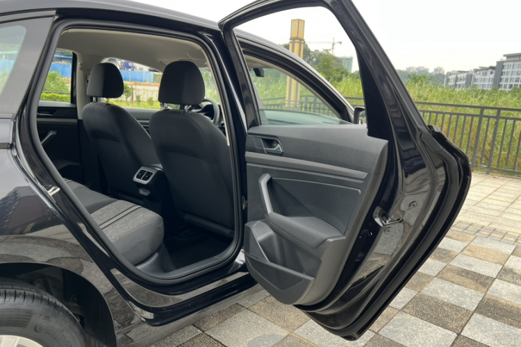 大众 朗逸 2021款 1.5L 自动风尚版中控内饰7006