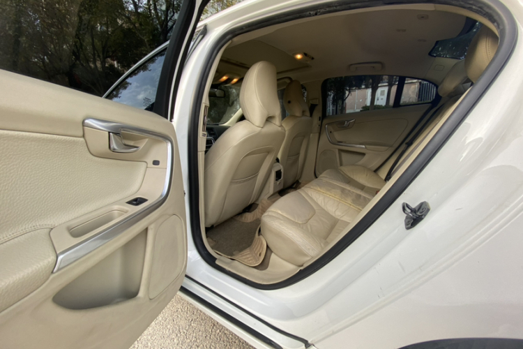 沃尔沃S60(进口) 2012款 1.6T DRIVe 舒适版中控内饰7005