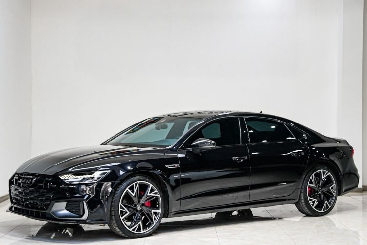 奥迪A7L 2024款 45 TFSI quattro 黑武士版车身外观1