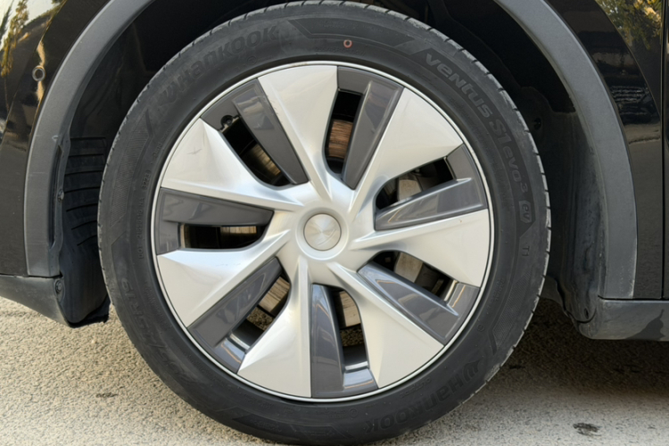 特斯拉 Model Y 2022款 改款 长续航全轮驱动版车身外观6003