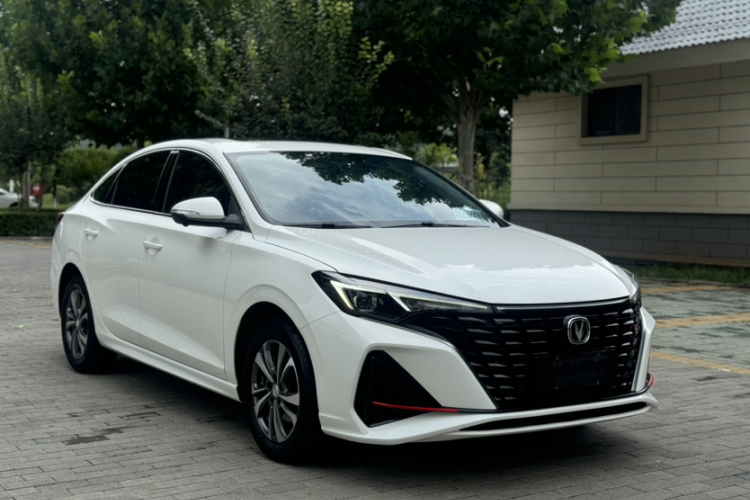 长安 逸动 2023款 畅享版 PLUS 蓝鲸NE 1.4T GDI DCT尊贵版车身外观6004