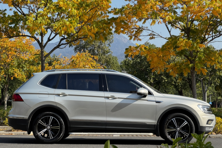 大众 途观L 2019款 330TSI 自动两驱全景舒适版 国VI车身外观6004