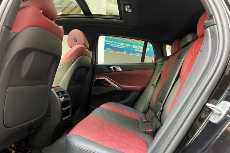 宝马X6 2023款 xDrive40i M运动套装中控内饰7006
