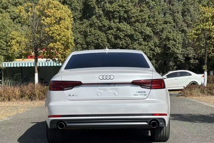 奥迪A4L 2018款 30周年年型 40 TFSI 时尚型车身外观6005