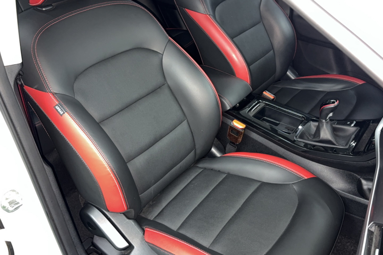 吉利汽车 帝豪GS 2020款 1.4T 手动雅中控内饰7009