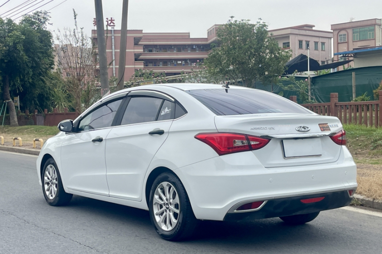 奇瑞 艾瑞泽5 2019款 1.5L 手动自在版 国V车身外观6001