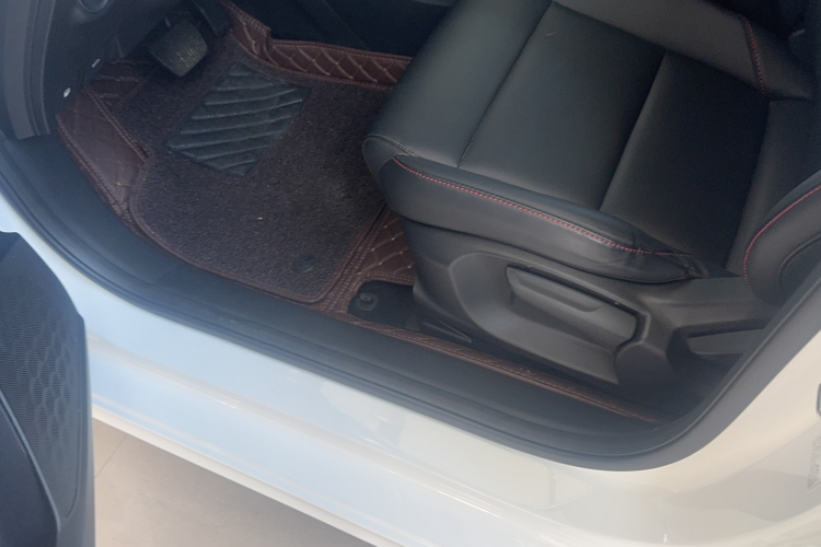 名爵 MG5 2022款 180DVVT CVT青春风尚版局部细节9002