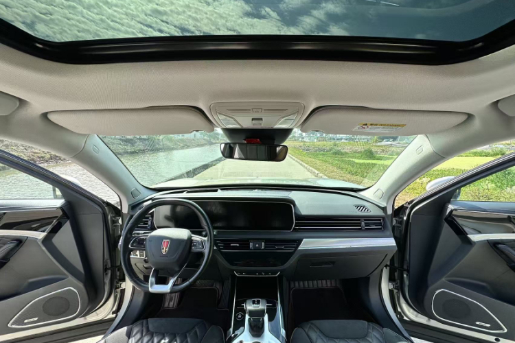 红旗HS5 2019款 2.0T 智联旗享版中控内饰7006