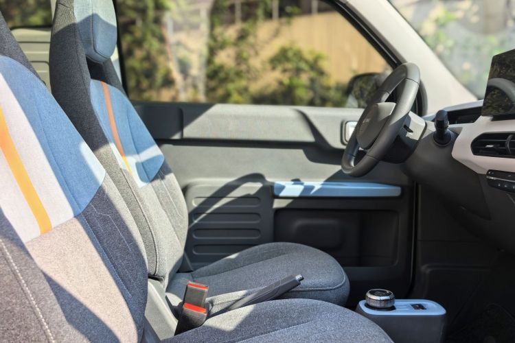 吉利银河 2023款 熊猫mini 200km 耐力熊车身外观6006