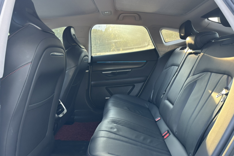 小鹏P7 2021款 480N中控内饰7004