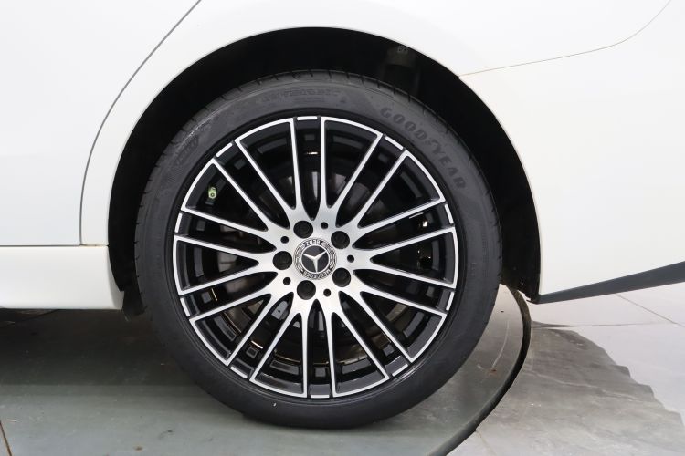 奔驰C级 2023款 改款 C 260 L 运动版车身外观6010