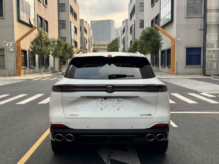 长安CS75 PLUS 2025款 第四代 UItra 2.0T 新蓝鲸 智慧智擎型(3)