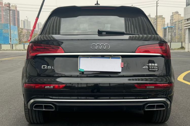 奥迪Q5L 2022款 40T 时尚动感型车身外观6004