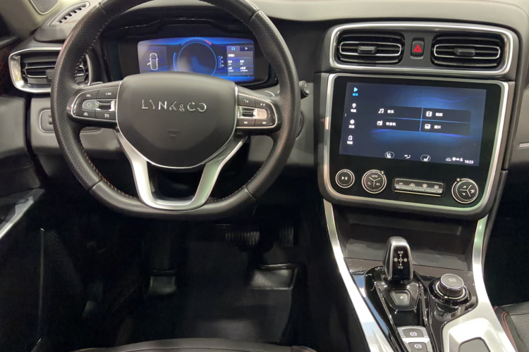 领克01 2017款 2.0T 四驱劲Pro版局部细节13