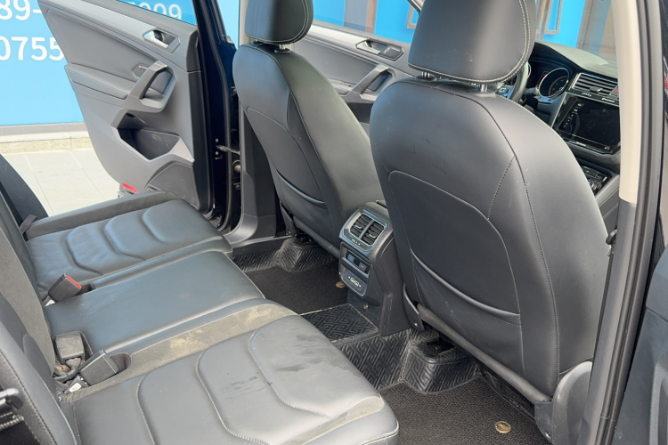 大众 途观L 2021款 280TSI 自动两驱智享版中控内饰7004