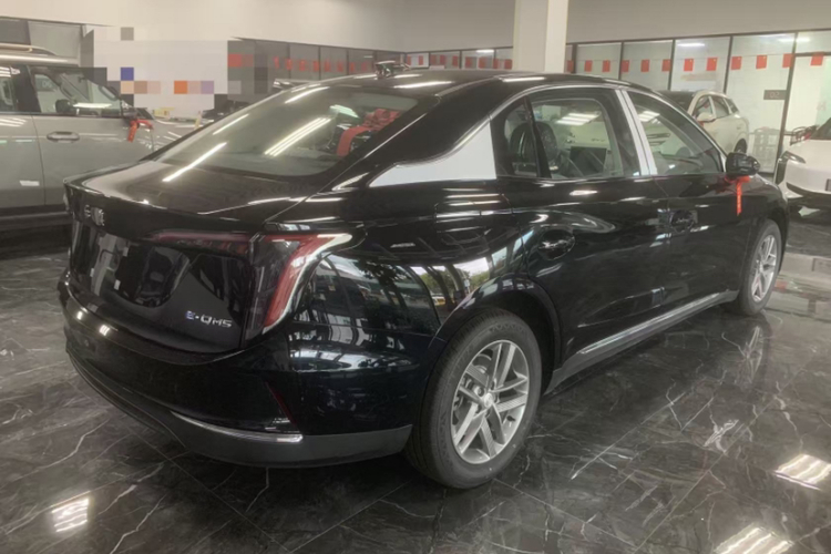 红旗E-QM5 2025款 500km 出行版车身外观6004