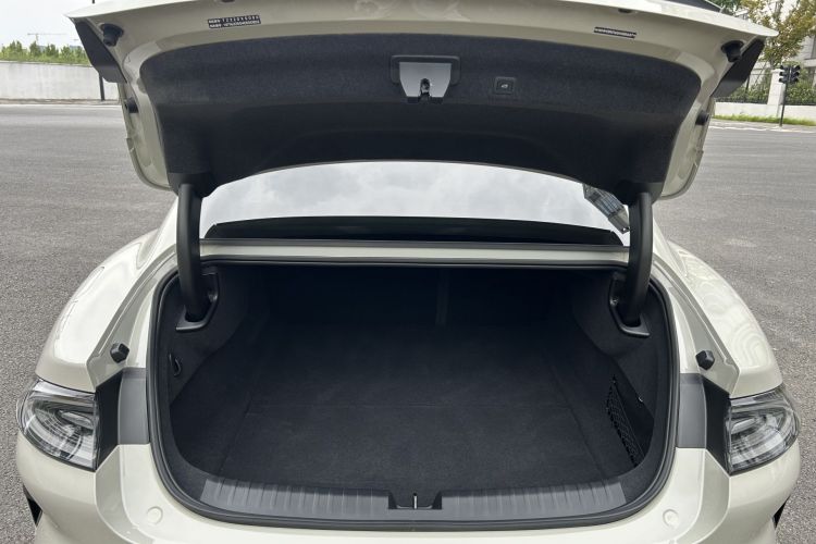 小米汽车 小米SU7 2024款 后驱超长续航高阶智驾Pro版中控内饰7013