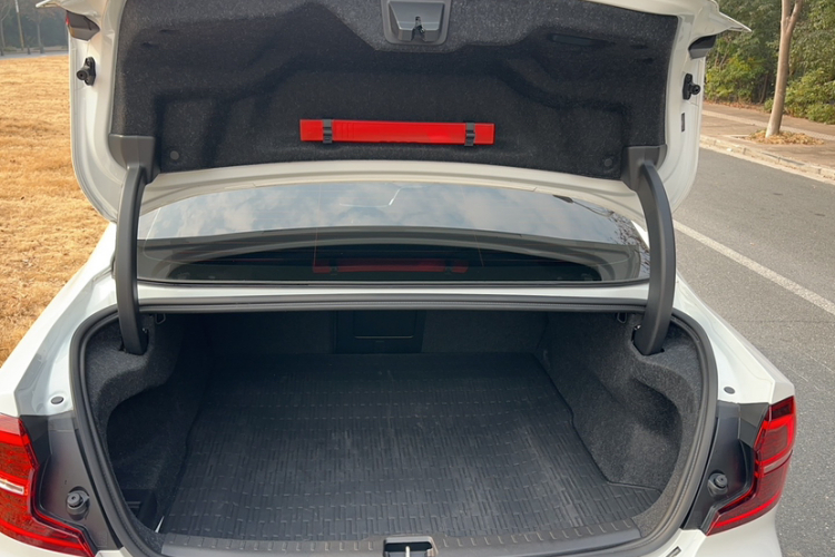 沃尔沃S60 2023款 B4 智远豪华版局部细节23