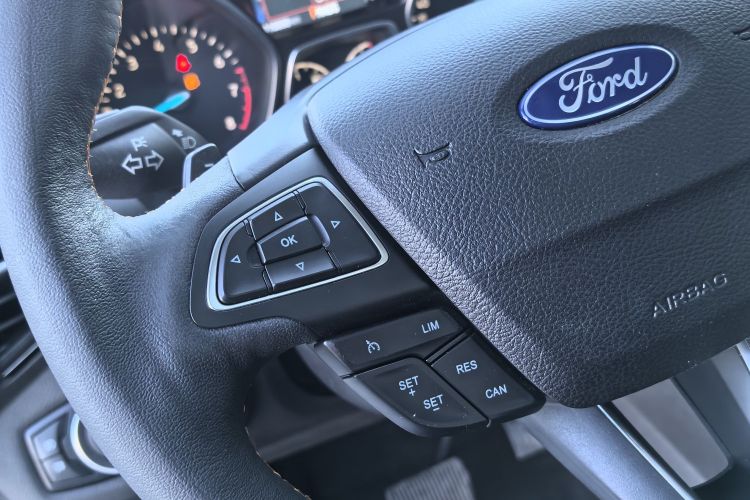 福特 翼虎 2017款 EcoBoost 245 四驱运动型中控内饰7010