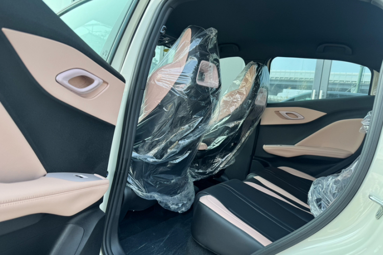 比亚迪 海鸥 2025款 智驾版 305km 活力版中控内饰7006