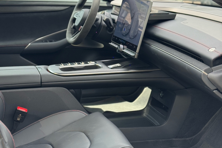 小米汽车 小米SU7 2024款 四驱超长续航高阶智驾Max版局部细节41