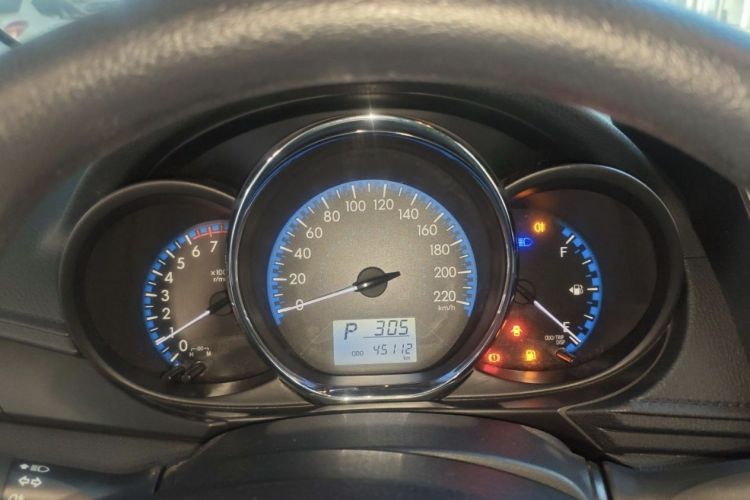 丰田 威驰 2019款 1.5L CVT创行版中控内饰15