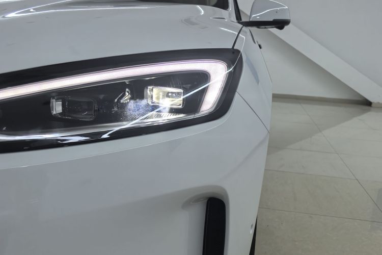 鸿蒙智行 问界M5 2023款 增程后驱智驾版局部细节36