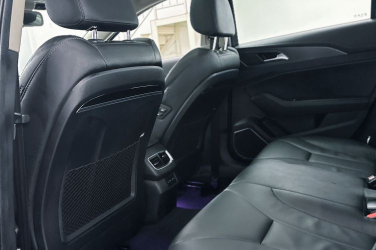 红旗H5 2020款 1.8T 自动智联旗享版车身外观6006