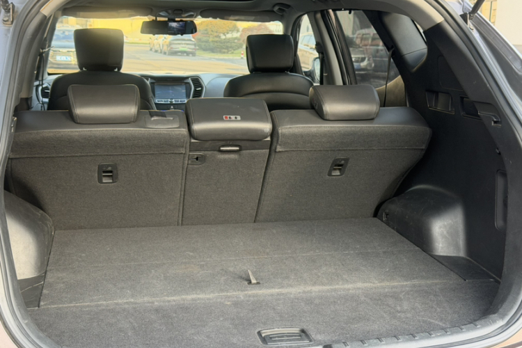 现代 胜达 2013款 2.4L 自动两驱智能型中控内饰7004